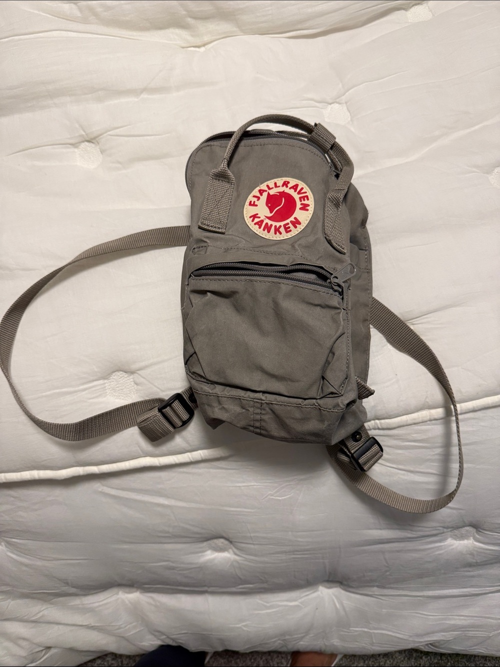 Fjallraven Kanken Small Crossbody Sling in Gray